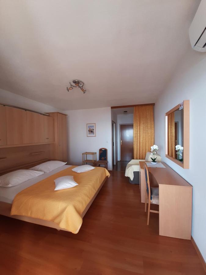 Guest House Fenix 브렐라 객실 사진